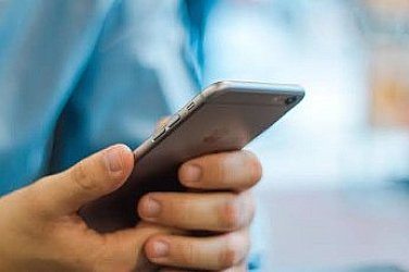 Сбогом, цивилизация: Русия напълно спира мобилния интернет преди 9 май
