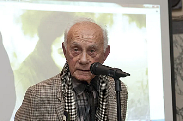 Почина Найден Вълчев, авторът на 