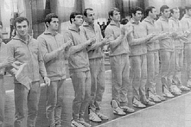 България докосва световната титла по волейбол и през 1970