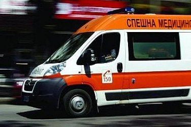 Пътища-убийци: Дете загина след знак „Стоп“, мъж издъхна при удар в дърво