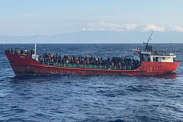 ЕК отпусна на Гърция още 103 милиона евро за справяне с бежанския натиск