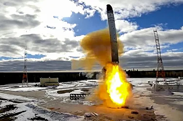 В зората на нова надпревара: Светът осъмна без ядрени ограничения за първи път от 50 години