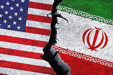 Крехко примирие: Иран блокира Ормузкия проток, преговорите се местят в Пакистан