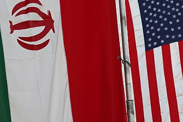 Двуседмично примирие: САЩ спират ударите, Иран отваря Ормузкия проток