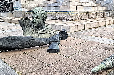 270 000 евро за МОЧА през 2026 г., продължавамe да плащаме за съветска пропаганда