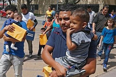 САЩ спряха разглеждането на всички имиграционни документи на хора от 19 страни