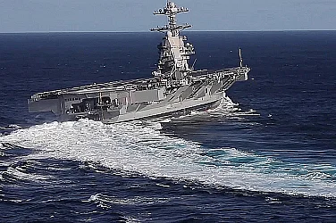 Пожар извади самолетоносача „Джералд Форд“ от строя: Корабът акостира в Крит