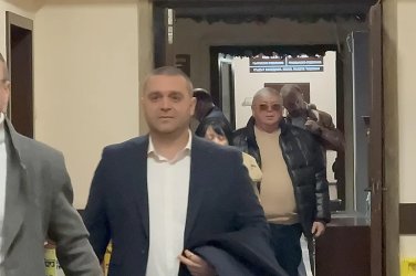 Общинските съветници във Варна, които бяха арестувани с кмета, излизат под гаранция
