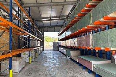 Тема: Над 20 години Проинстал ООД – лидерство в складовите и търговските решения