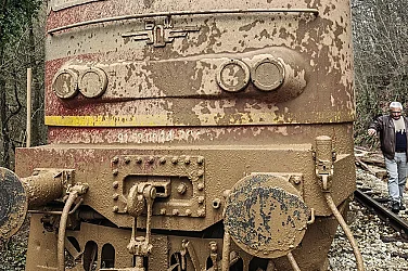 Нов жп инцидент: Влак излезе от релсите край Трявна, има ранени