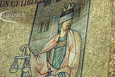 Прокуратурата започва разследване за камерите в гинекологичния кабинет в София