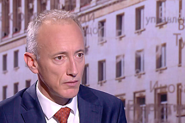 Красимир Вълчев: Учениците трябва да учат и чрез изкуствен интелект