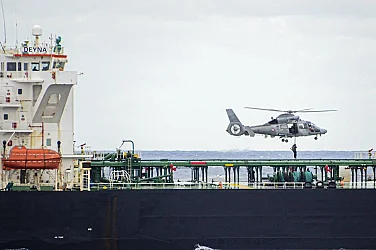 Френски командоси задържаха руски танкер от „сенчестия флот“ в Средиземно море