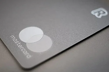 Измамници се представят за служители на Revolut и целят да ви оберат