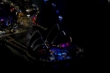 С фойерверки и ритуали някои места по света посрещнаха 2026 година