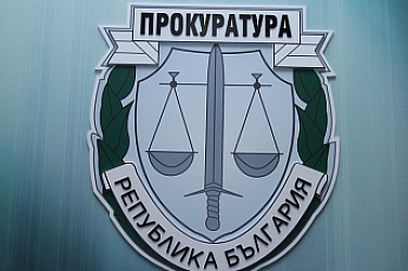 Учител обвинен в сексуално посегателство над ученичка