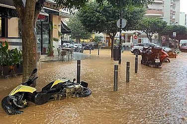 Потопите продължават:  Испания и Португалия обявиха червен код за бури и валежи