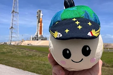 Лунният талисман Rise, който обедини планетата ни по пътя си към Луната