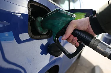 Горивата в България: Дизелът е скочил с 28% за месец, метанът остава без промяна
