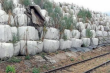 Престъпленията с отпадъци са третият най-доходоносен незаконен бизнес в Европа