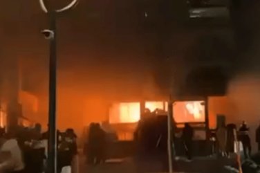 Десетки загинаха при пожар в бар в швейцарски ски курорт