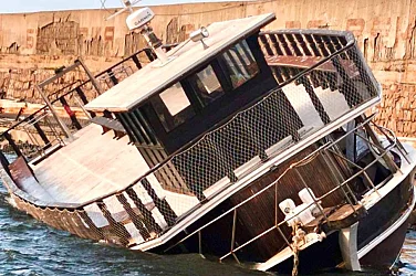 „Магелан“ потъна! Ураганният вятър срина любимия кораб на Созопол