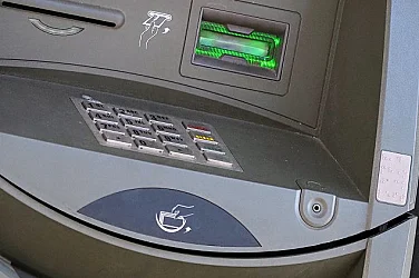 В очакване на еврото: Депозитите на банкомат са скочили с 85% през декември