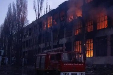 Руски удари в Одеса убиха жена и изпратиха децата ѝ в болница