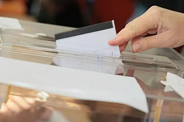 Заради починали или напуснали кметове – частични местни избори днес в страната