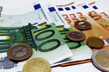 95% от банкоматите заредени с евро за три часа