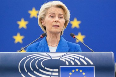 ЕК към България: Влизането в еврозоната ще засили позициите и гласа ви в ЕС