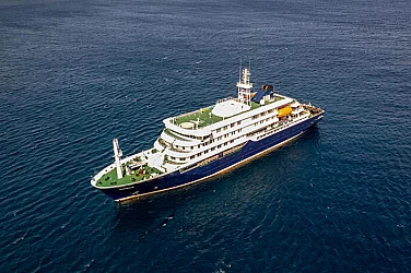 Евакуират заразени от хантавирус от кораба MV Hondius, тревога в Европа