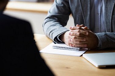 Кои са най-уязвими на трудовия пазар в България?