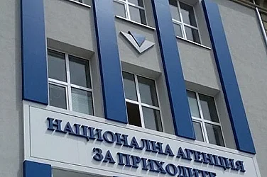 НАП: Дизелът в България e поскъпнал с 37% от началото на войната в Иран