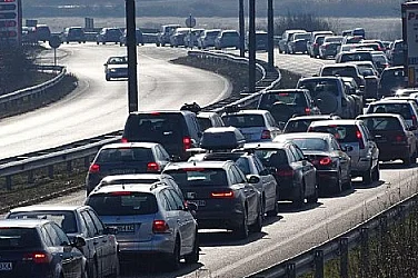 Над 700 екипа на МВР по пътищата за Великден, очакват 190 000 коли от София