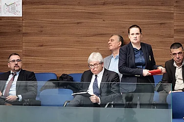 Държавата гарантира горива за три месеца, очаква се ръст в цените на дребно