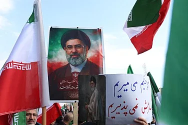 Кой управлява Иран? Мистерия около ранения и „вероятно обезобразен“ лидер