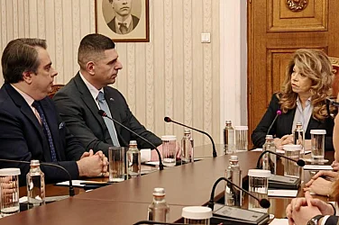 Консултации за служебен премиер: Лукойл, КЕВР и болниците във фокуса на ПП-ДБ