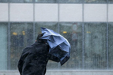 Студен фронт преминава през България, температурите ще се понижат