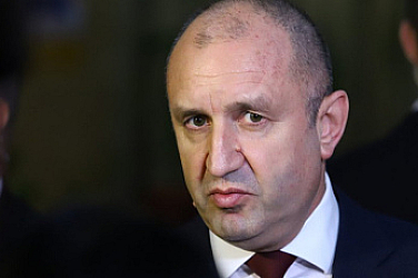 Радев предлагал референдум, не партия. Дали?