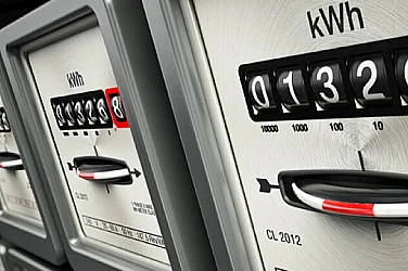 Задължават КЕВР да плаща проверките на електромерите