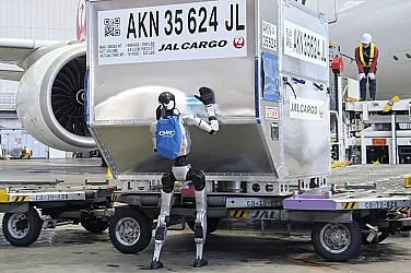 Япония въвежда хуманоидни роботи за обслужване на багаж на летище „Ханеда“