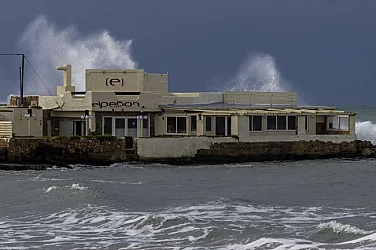 Бурята „Кристина“ прегази Португалия: Най-малко пет жертви, транспортен хаос и разрушения