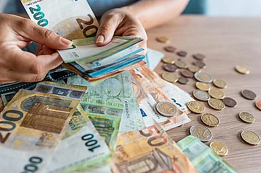 Няма да се удължава периодът на двойно разплащане с лев и евро