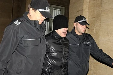 Финално решение: Брендо остава в затвора