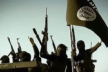 Все повече саморадикализирани младежи стават терористи. Как противодейства МИ-5