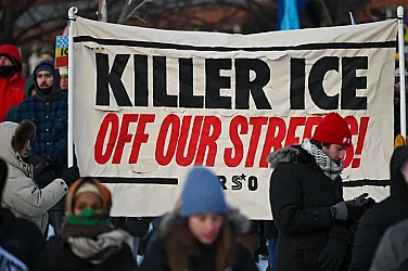 Сенатори оттеглят подкрепа след стрелбата в Минеаполис – заплаха от нов shutdown