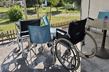 Затвор за нелегалните домове: Парламентът затегна наказанията