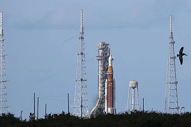 40 минути без връзка: Най-рисковият момент за „Артемис II“