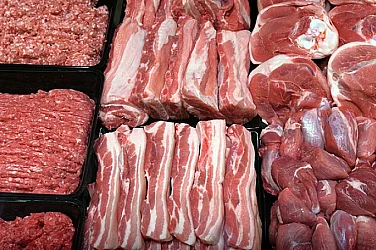 4 години широко затворени очи: Как нелегалното месо от Ихтиман стигна до София